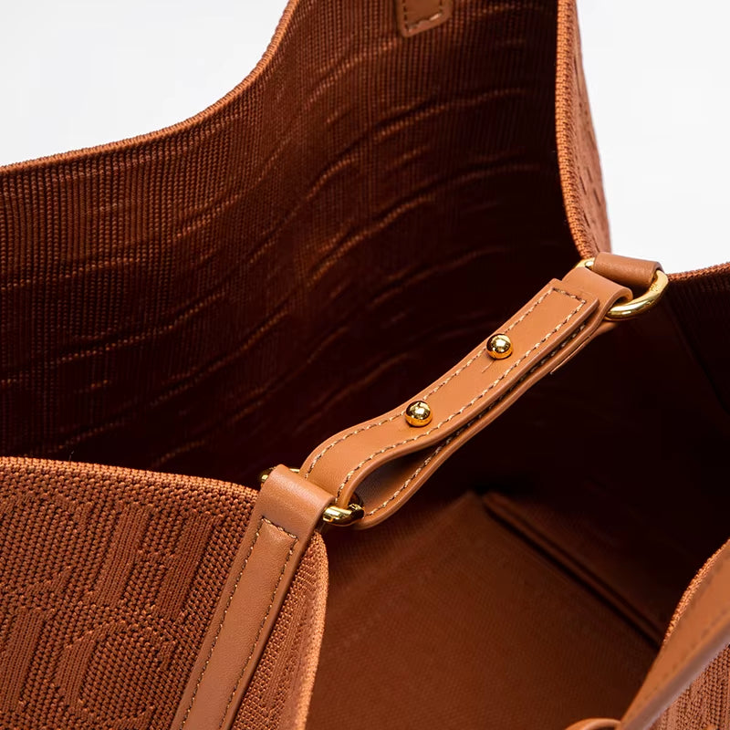 Fashionable Classic New Solid Color Outer Bag Women'S Handbag Exquisite Craftsmanship Large Capacity Tote Bag